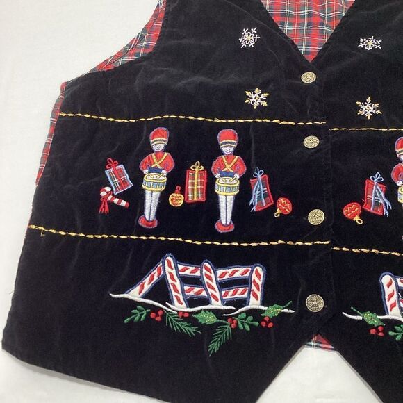 Casey & Max Crushed Velvet Plaid Embroidered Christmas Holiday Vest Large - Picture 2 of 9